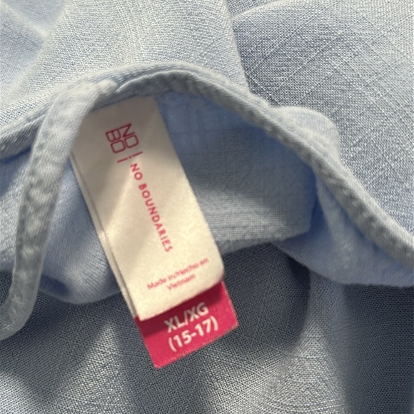 🎲 Bundle of 5 Woman’s XL Tops - Picture 5 of 7